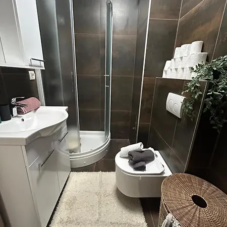 Julia Appartamento Zara